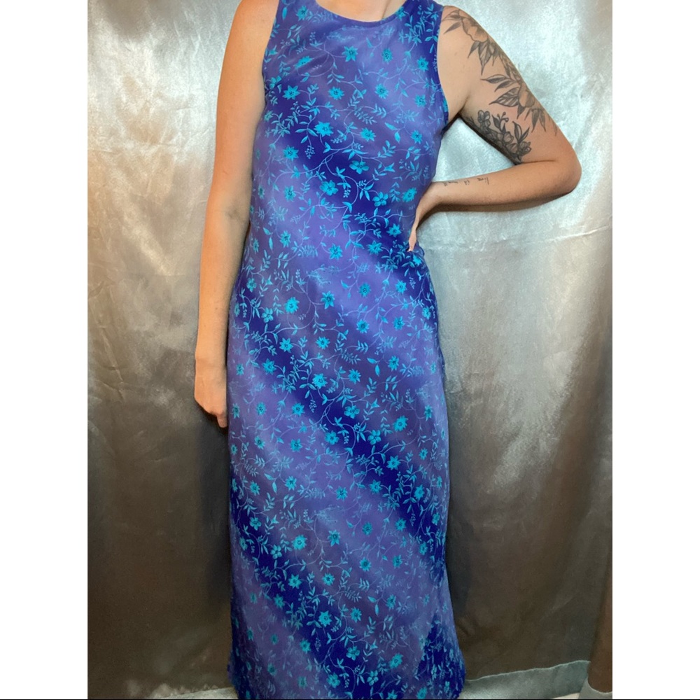 EUC Floral 90’s Maxi Dress